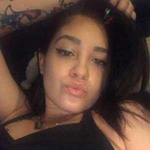 Meet your Posher, Carina